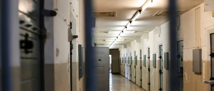 Der Heiratsschwindler war bereits im Gefängnis.