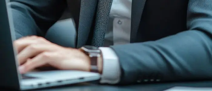Unerlaubte Nebentätigkeit - so beschaffen Sie Beweise für Kündigung oder Abmahnung