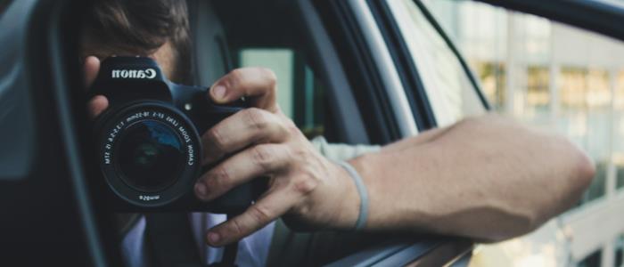 Privatdetektive sammeln Informationen beim Verdacht auf vorgetäuschten Eigenbedarf.